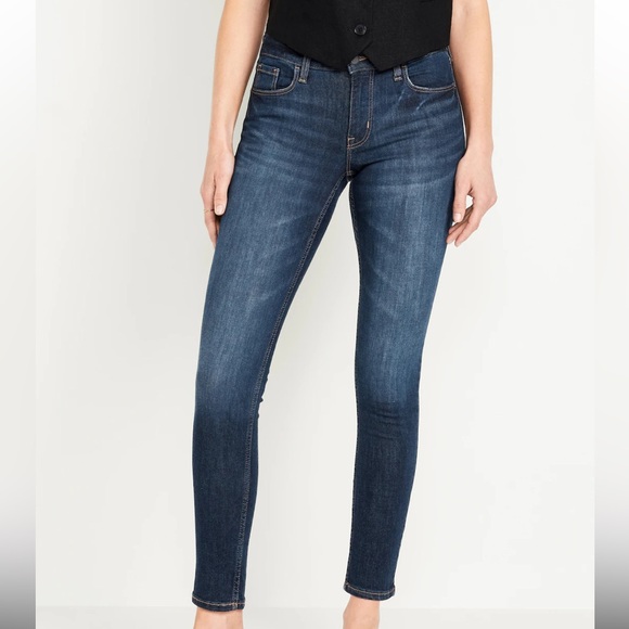 OLD NAVY Rockstar Midrise Ankle Jeans Size 4 NWOT - Picture 2 of 9